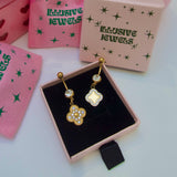 Gold Clover Belly Bar