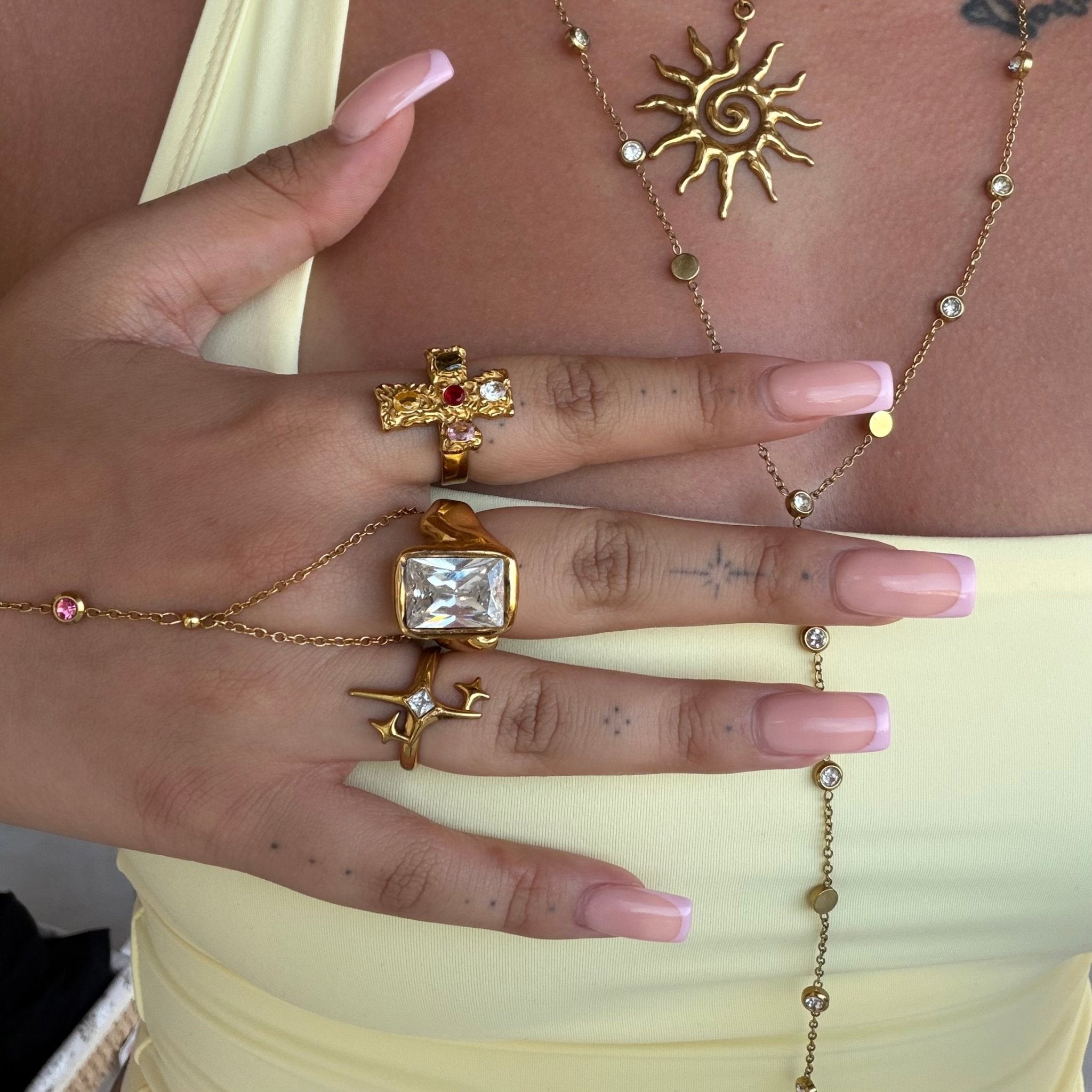 Aliya Gold Ring - ILLUSIVE JEWELS