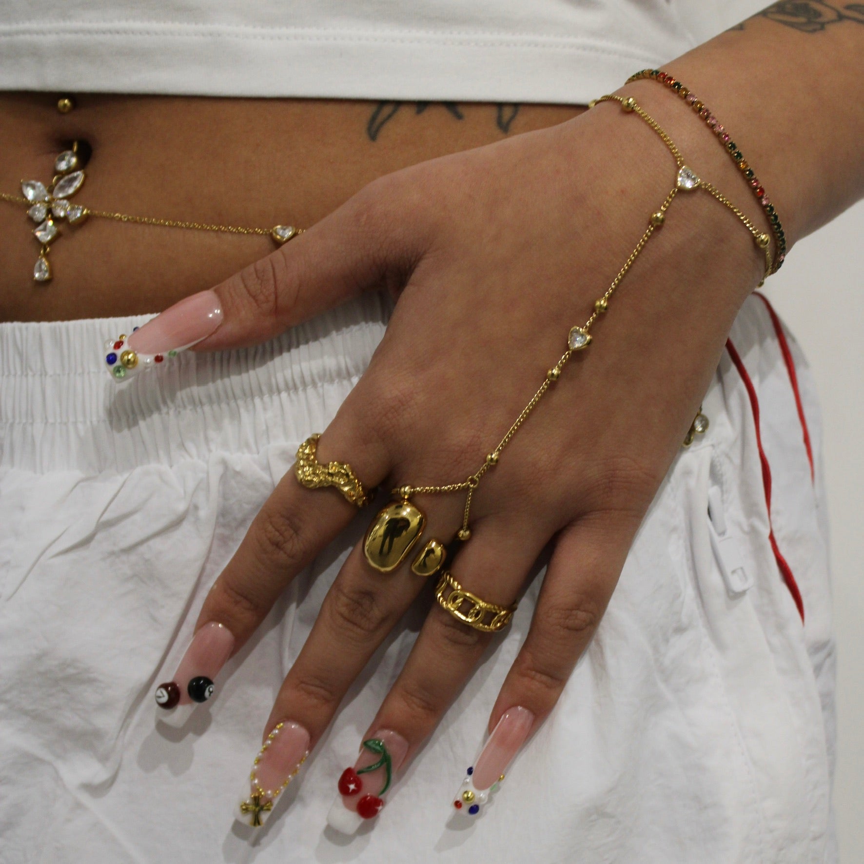 Amor Gold Hand Chain - ILLUSIVE JEWELS