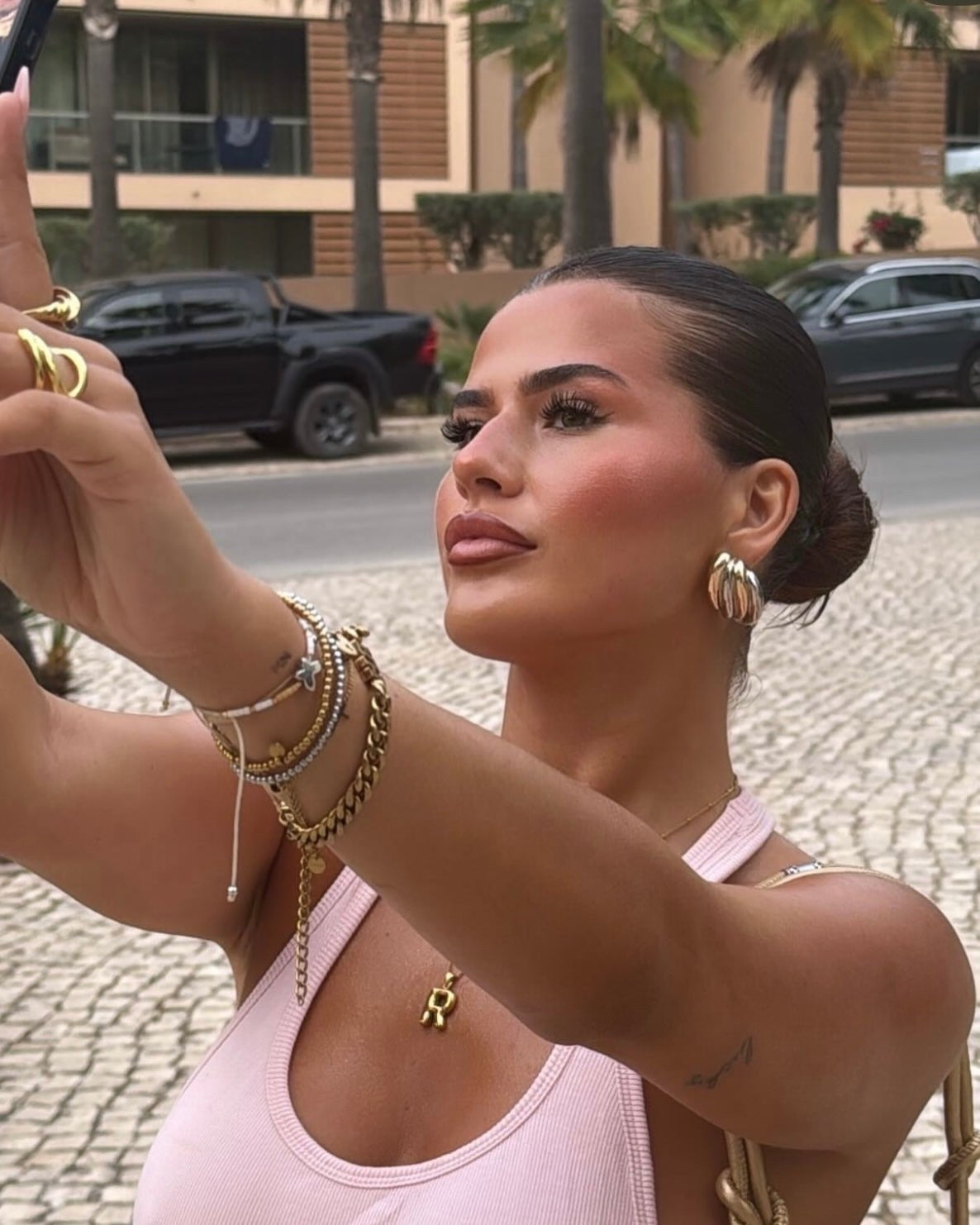 Bubble Letter Initial Necklace - ILLUSIVE JEWELS