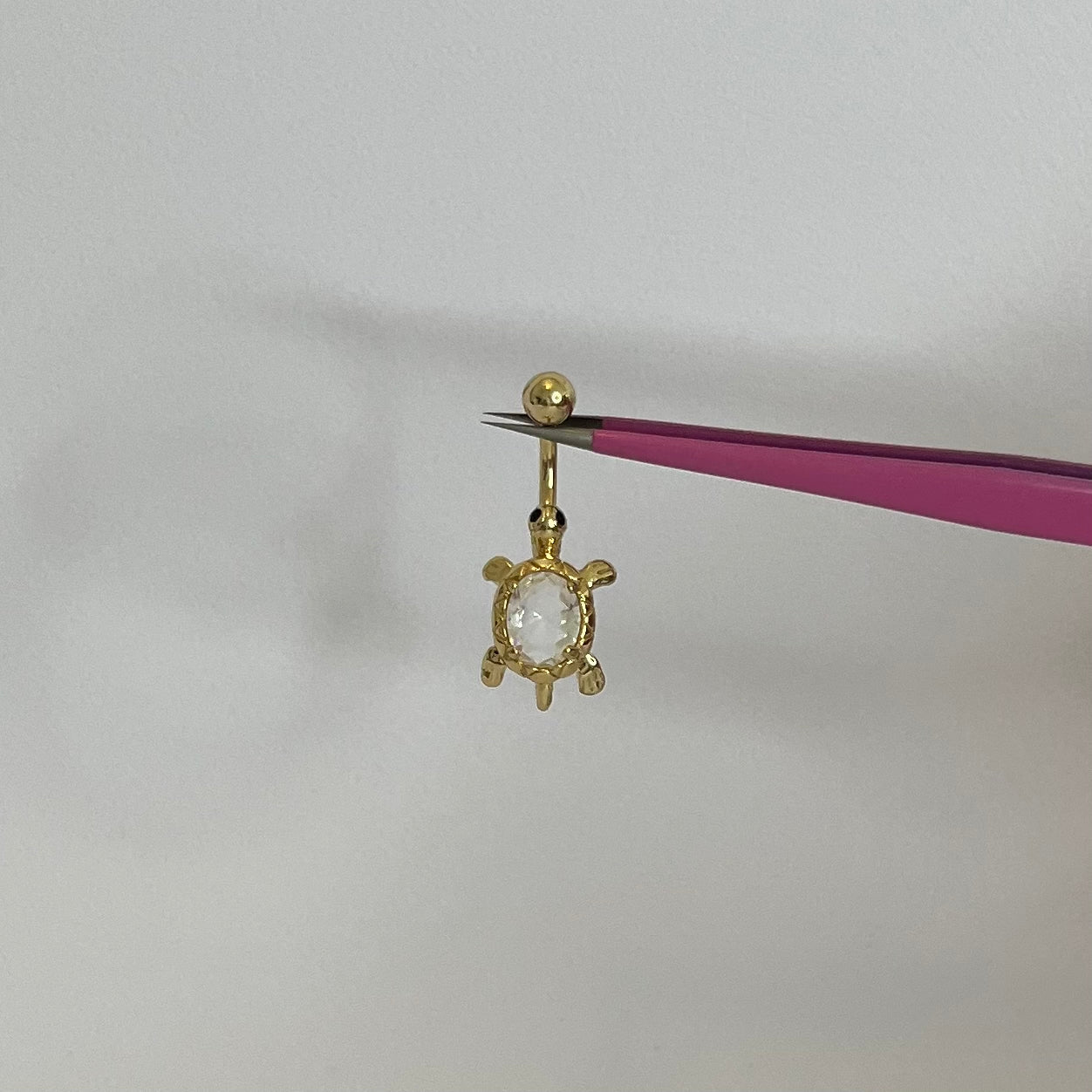 Clear Turtle Belly Bar - ILLUSIVE JEWELS