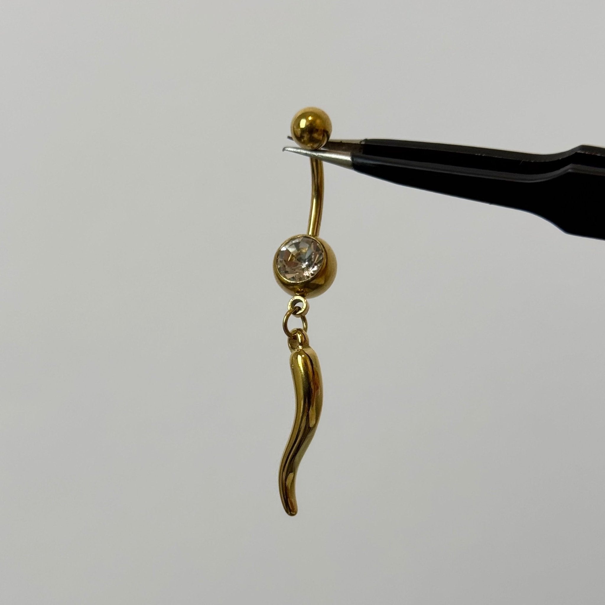 Gold Chilli Belly Bar - ILLUSIVE JEWELS