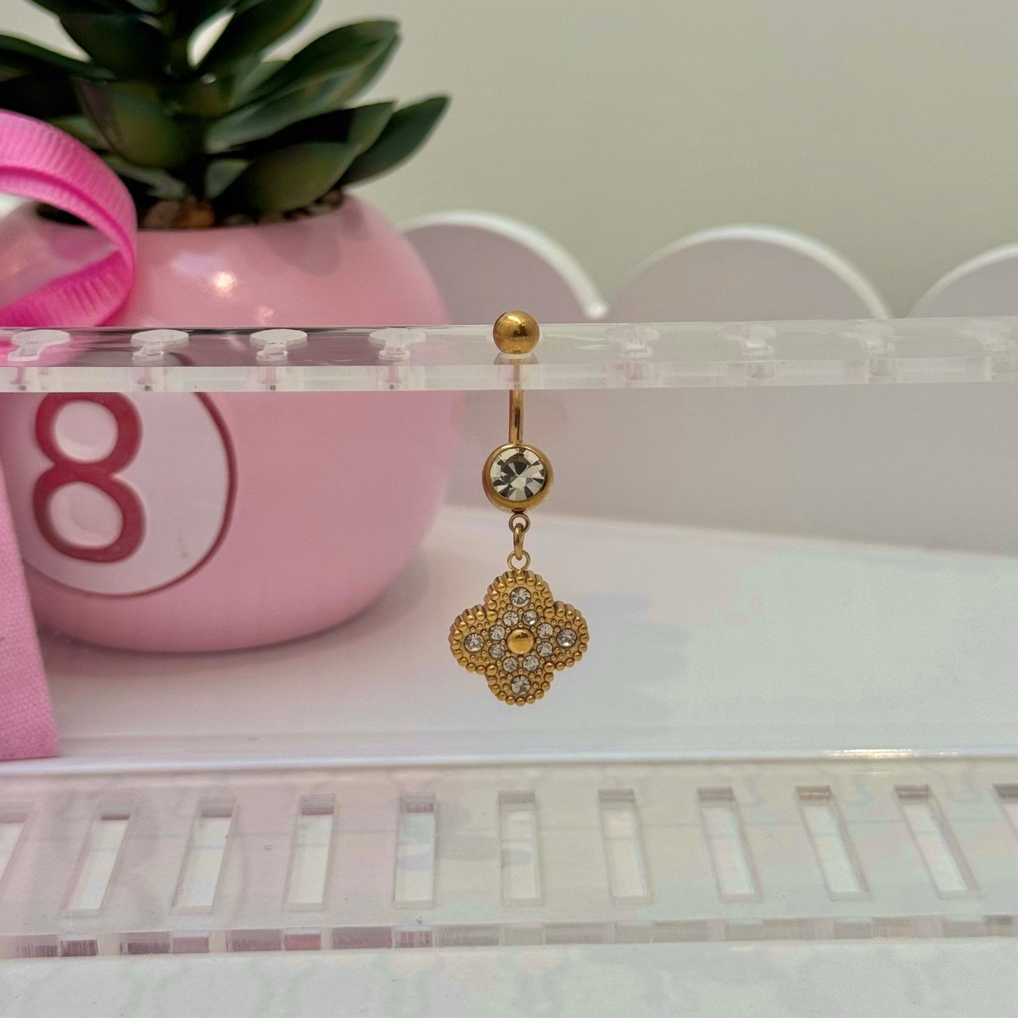 Gold Diamante Clover Belly Bar - ILLUSIVE JEWELS