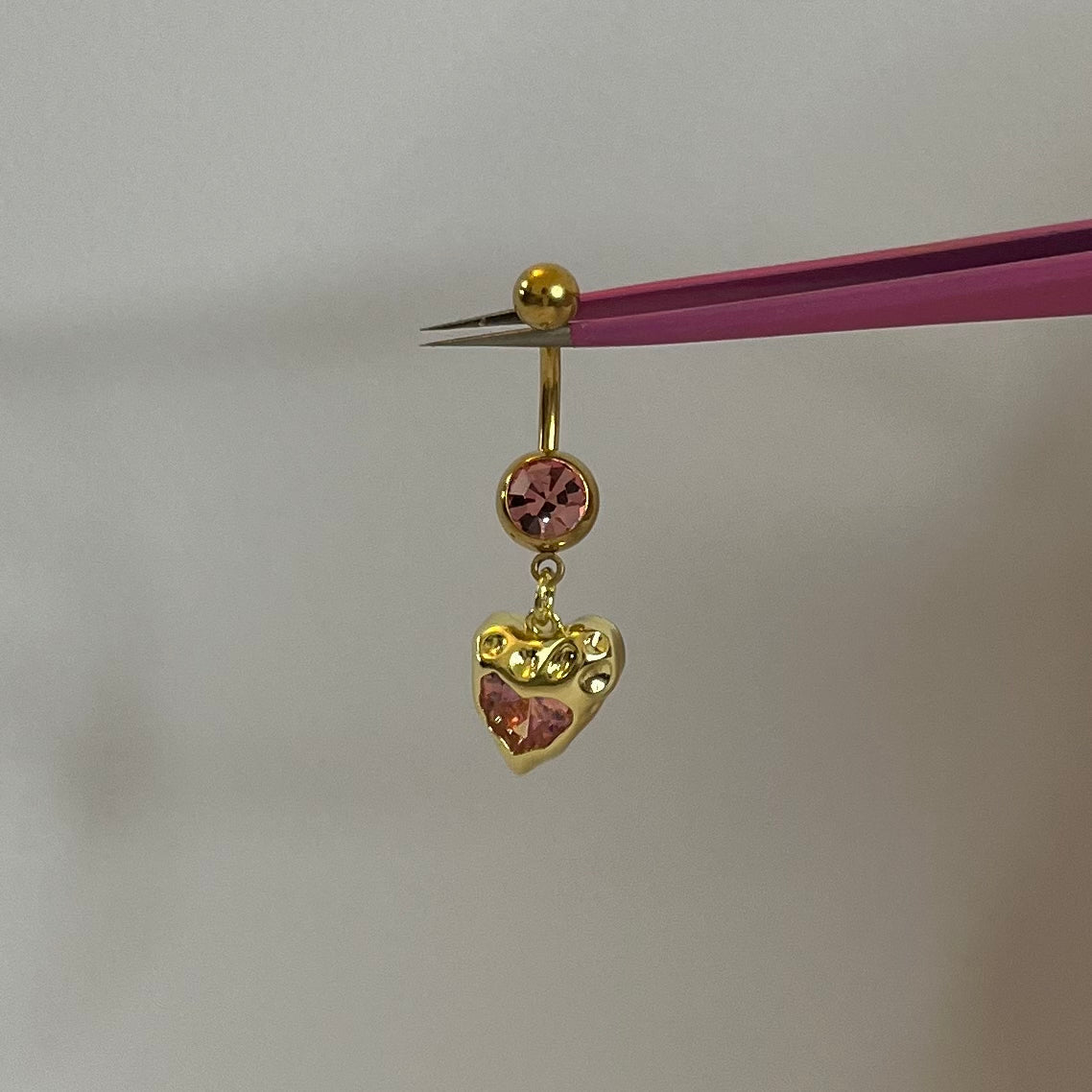 Gold Geometric Heart Belly Bar - ILLUSIVE JEWELS
