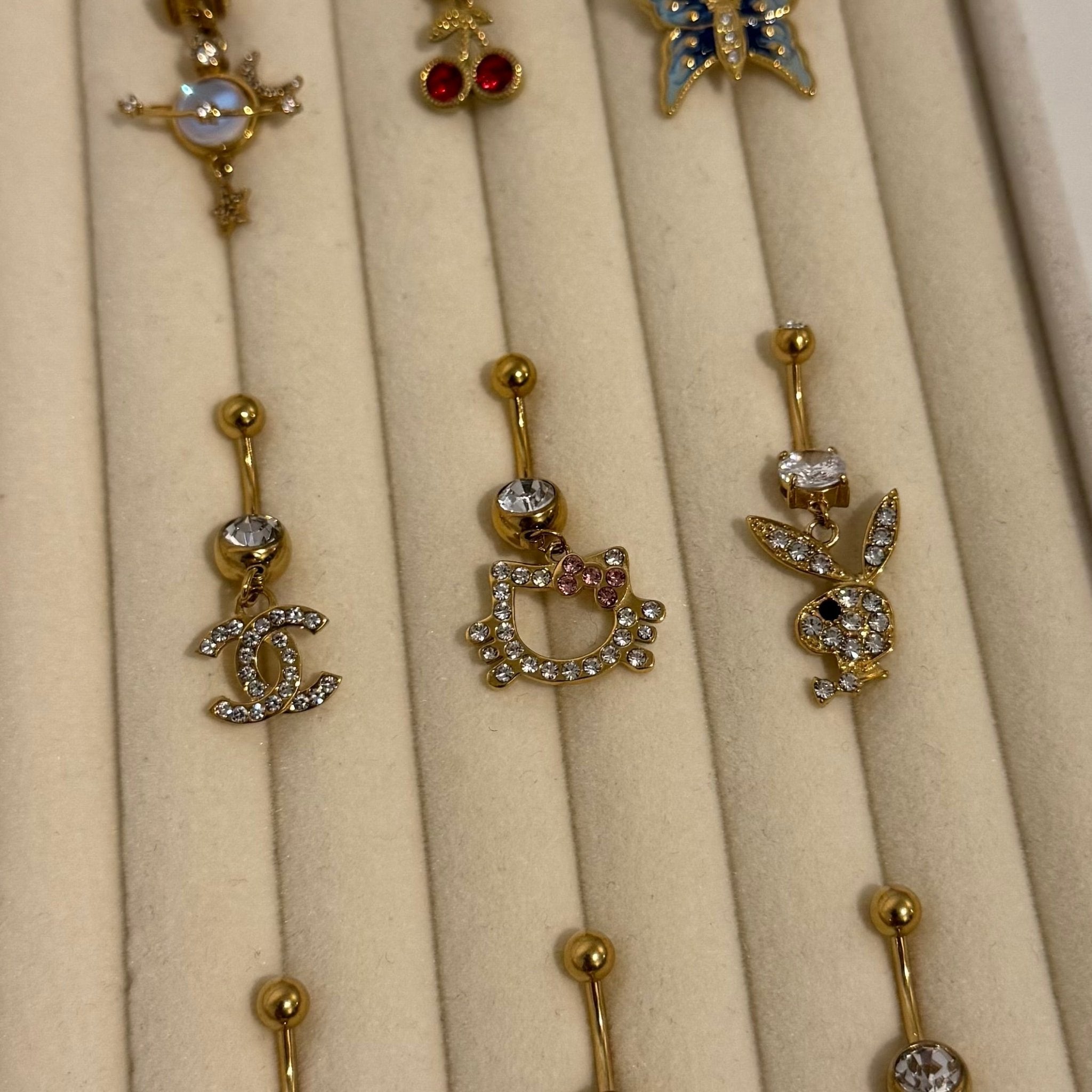 Gold Hello Kitty Belly Bar - ILLUSIVE JEWELS