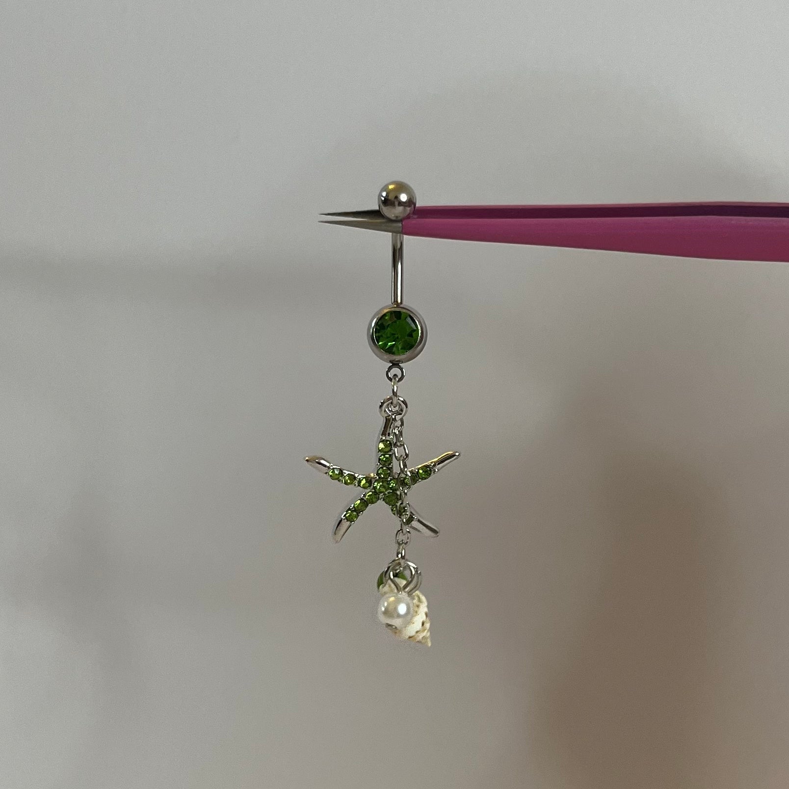 Green Starfish Belly Bar - ILLUSIVE JEWELS