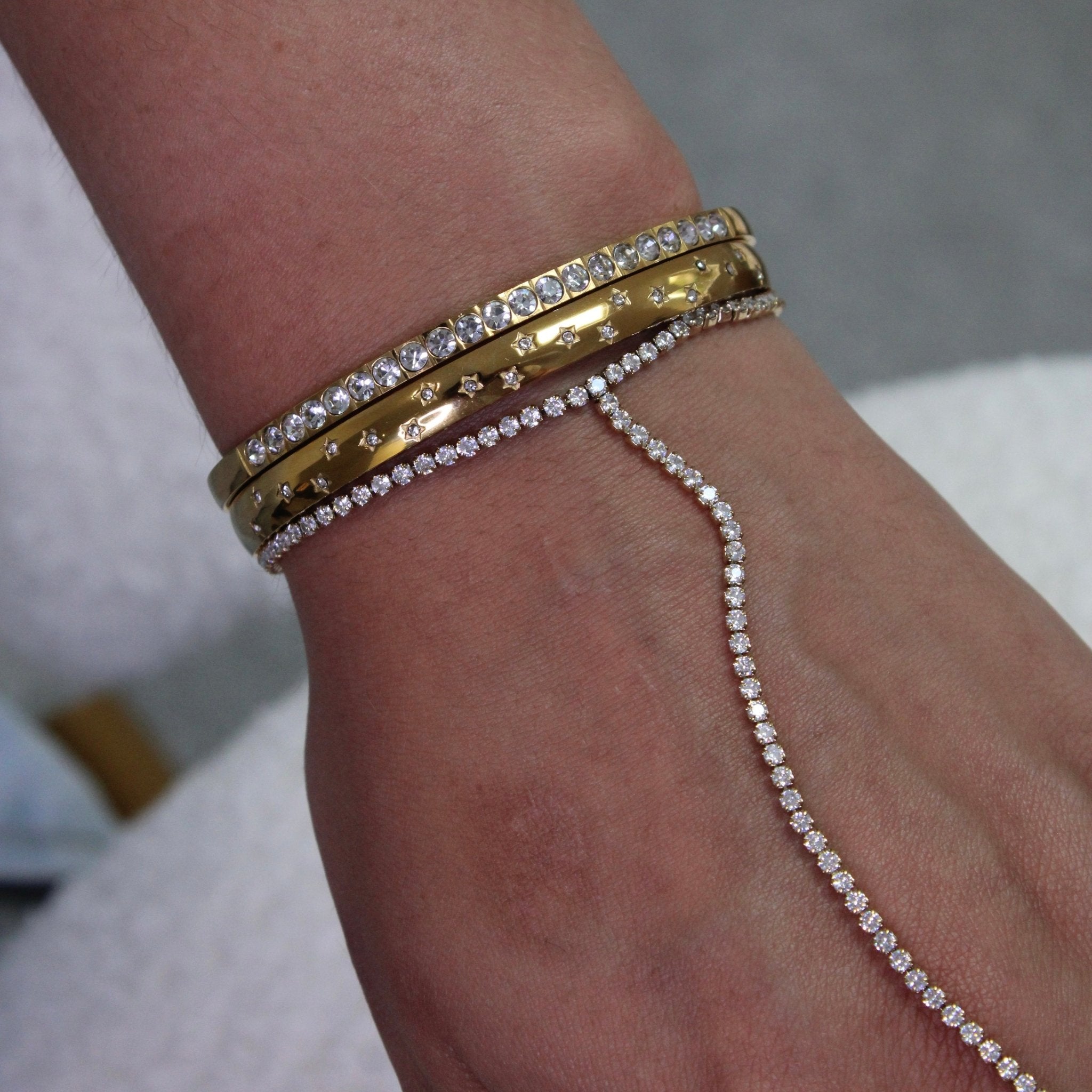 Icy Gold Hand Chain - ILLUSIVE JEWELS