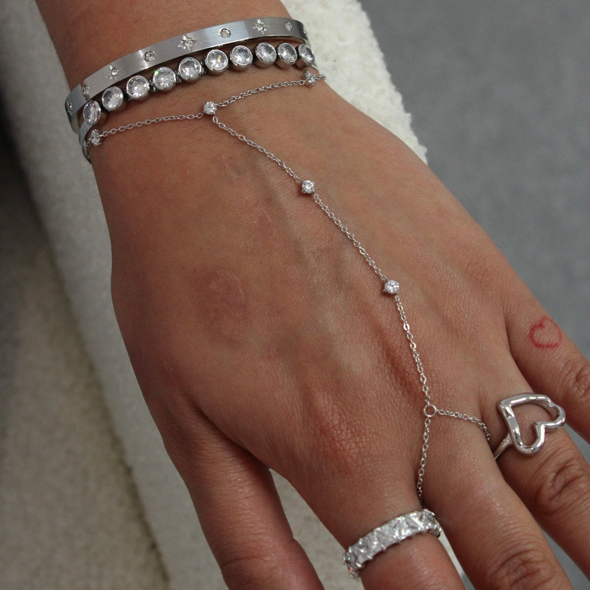 Ivy Silver Hand Chain - ILLUSIVE JEWELS