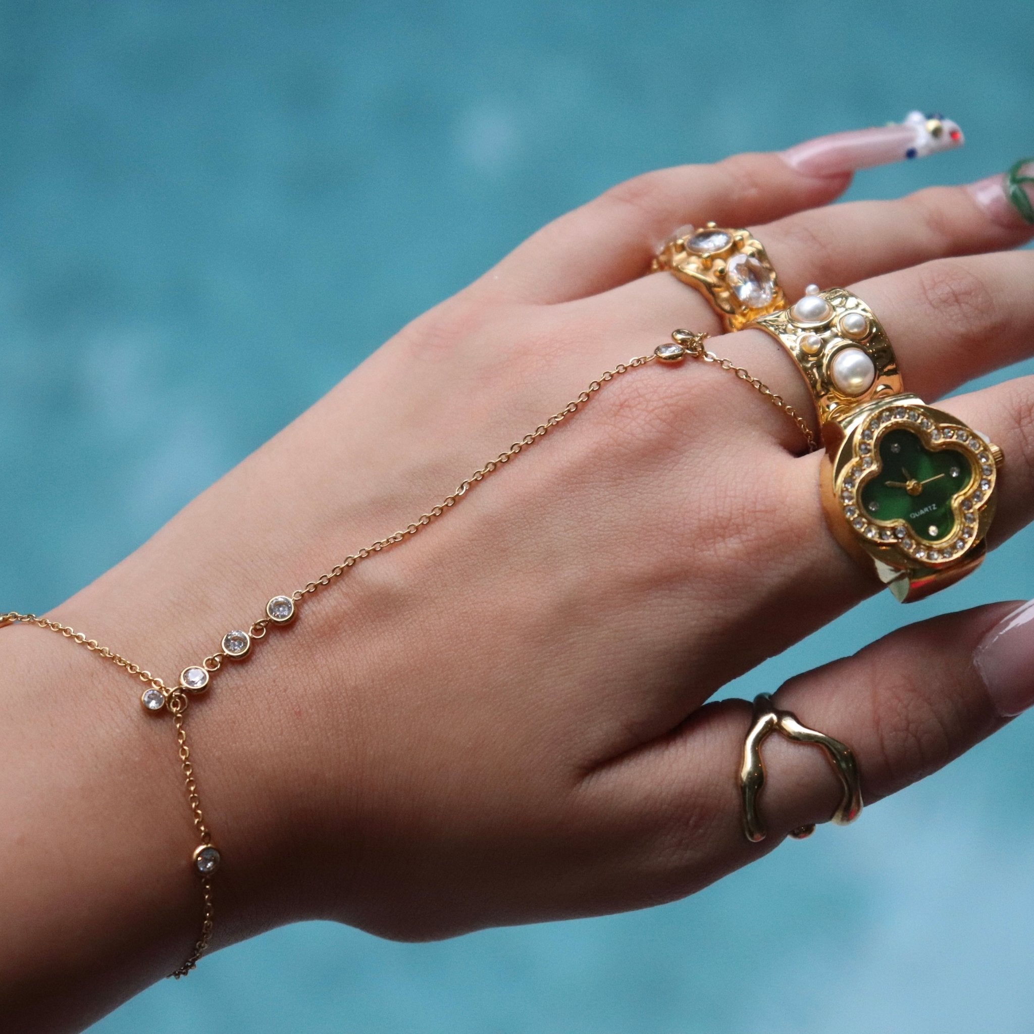 Nelly Gold Hand Chain - ILLUSIVE JEWELS