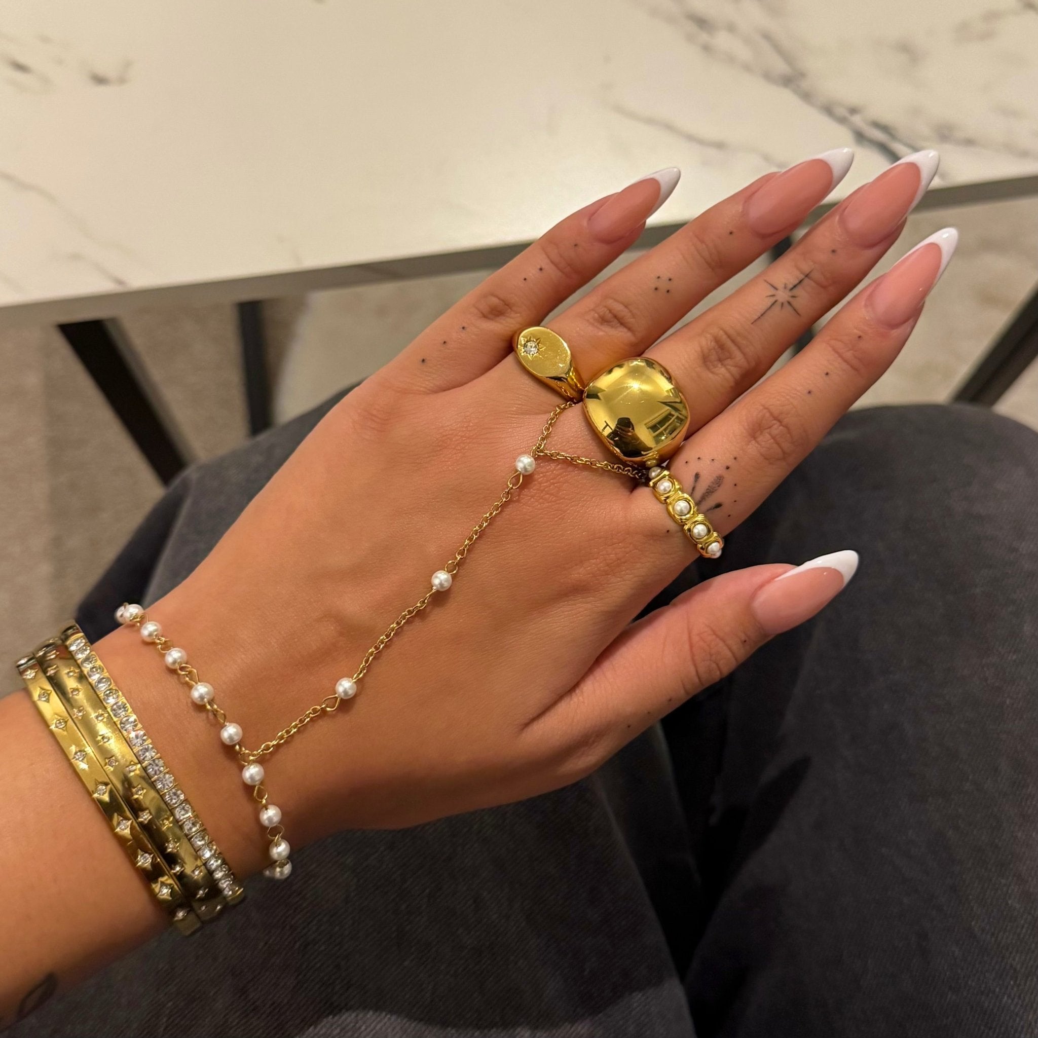 Pearl Hand Chain - ILLUSIVE JEWELS