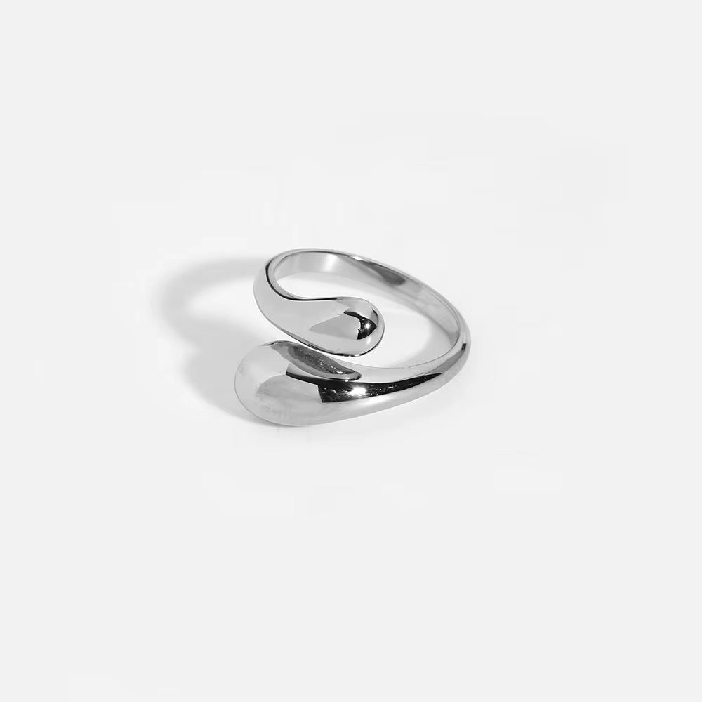 Silver Sofia Ring - ILLUSIVE JEWELS