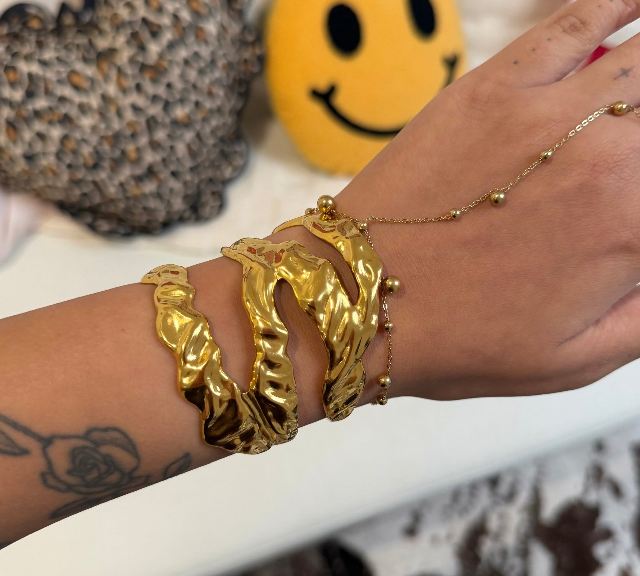 Sloane Gold Bangle - ILLUSIVE JEWELS