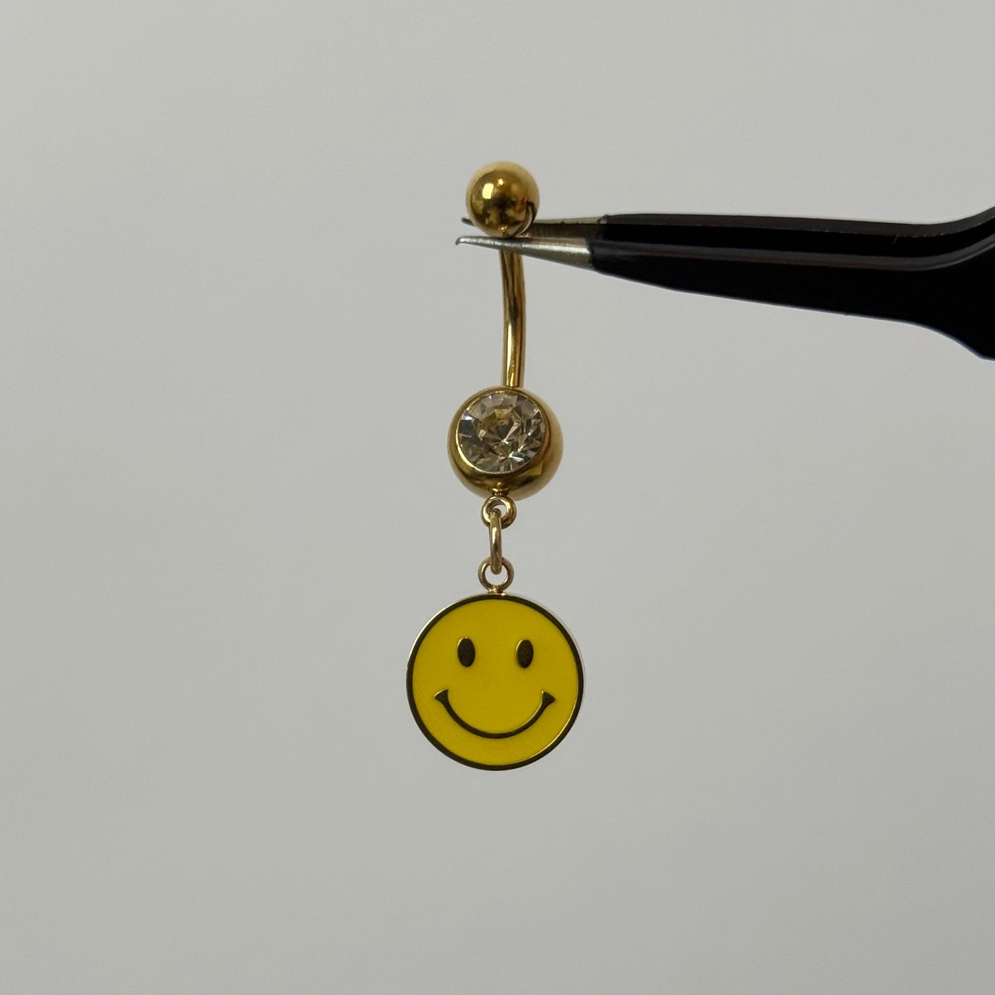 Smiley Face Belly Bar - ILLUSIVE JEWELS