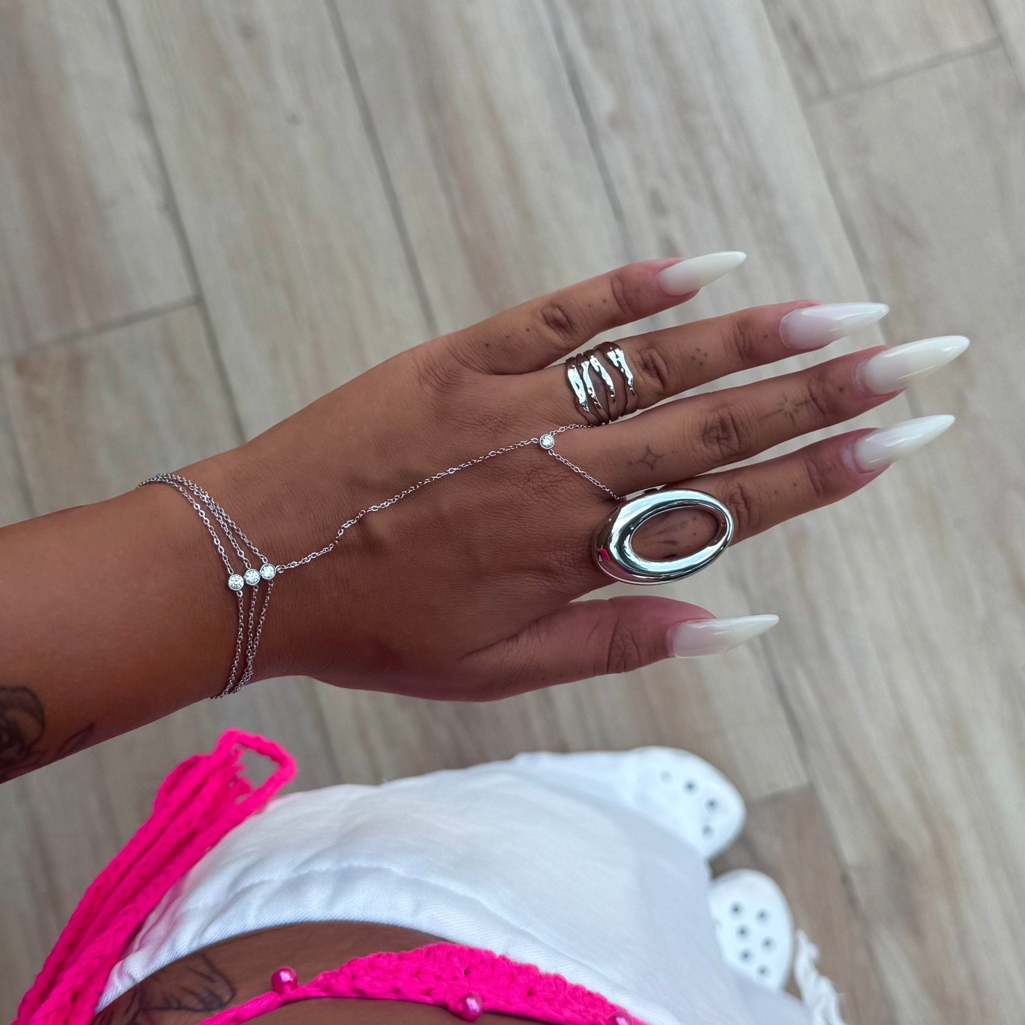 Tala Silver Hand Chain - ILLUSIVE JEWELS