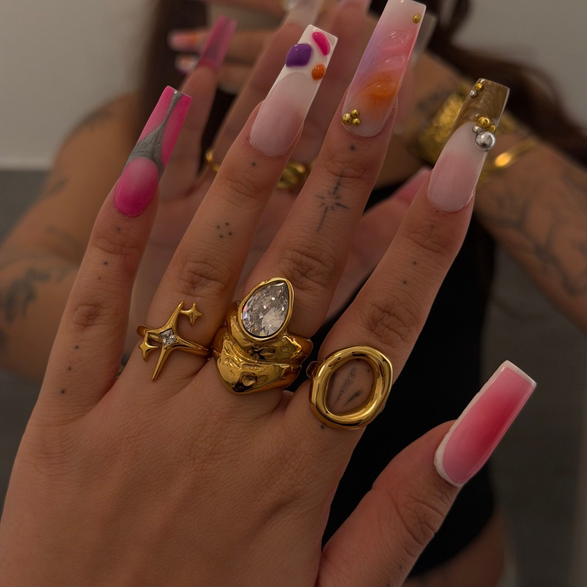 Twinkle Gold Ring - ILLUSIVE JEWELS