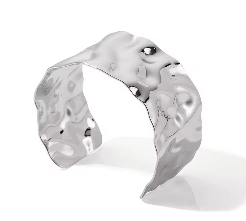 Zuri Silver Bangle - ILLUSIVE JEWELS